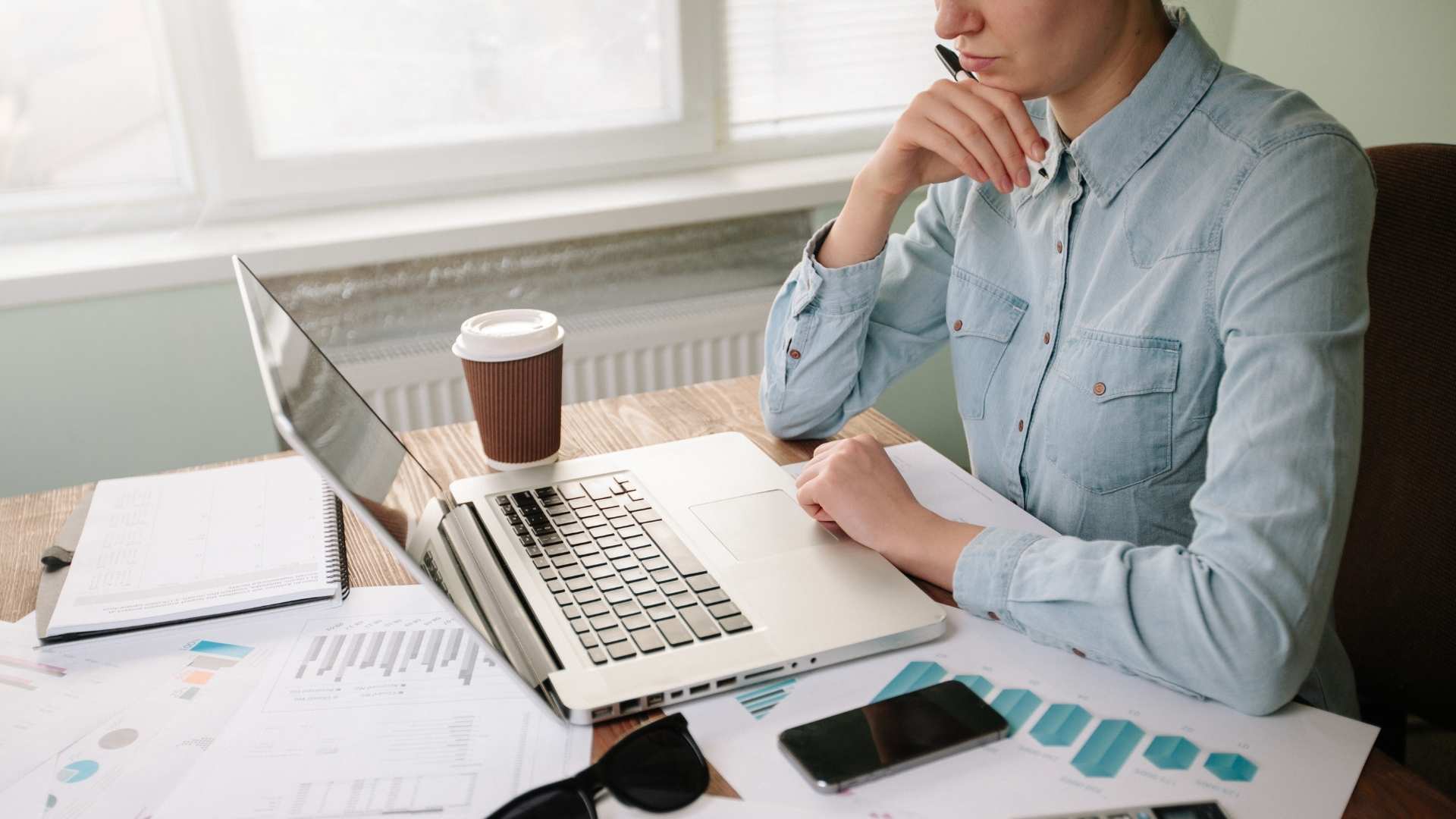 woman looking for things to do on her website