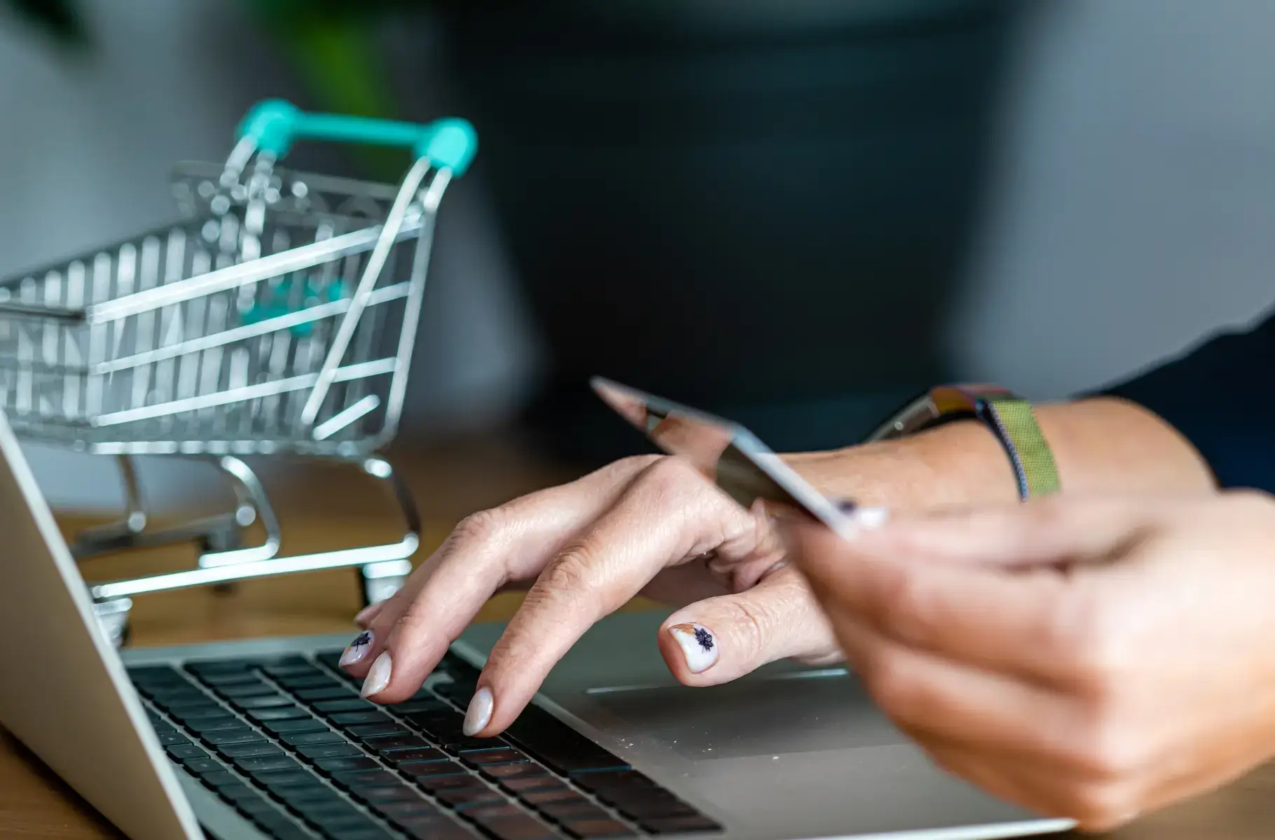 using credit card for online shopping